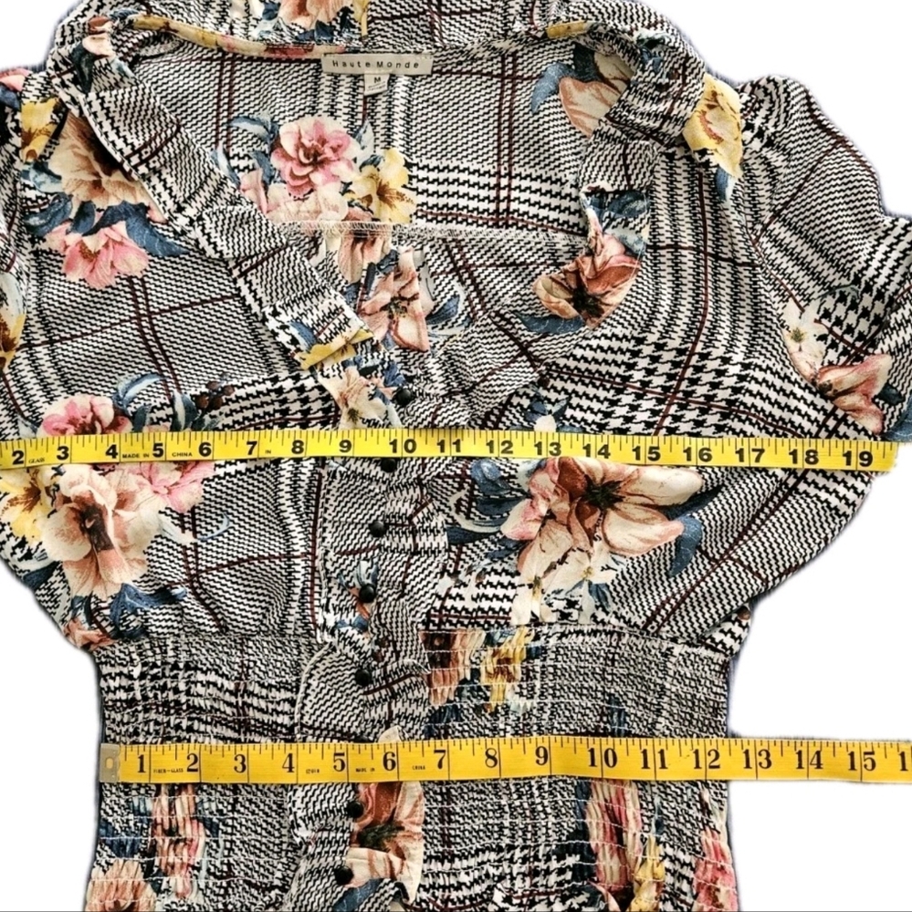 Floral Plaid Blouse-Size Medium - Picture 16 of 16